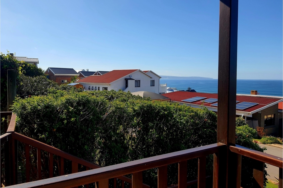 4 Bedroom Property for Sale in Boggomsbaai Western Cape